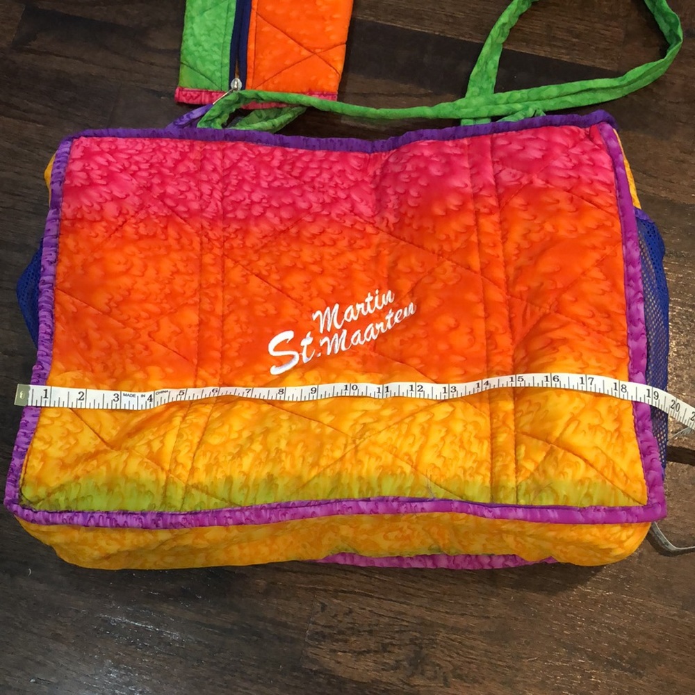 Tote - Picture 8 of 10